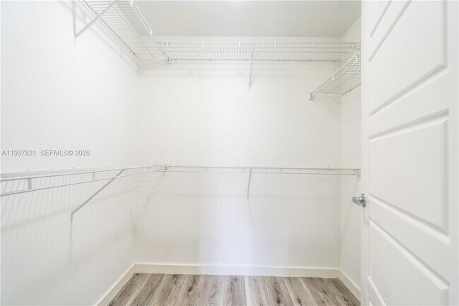 Building Photo - 300 Majorca Ave