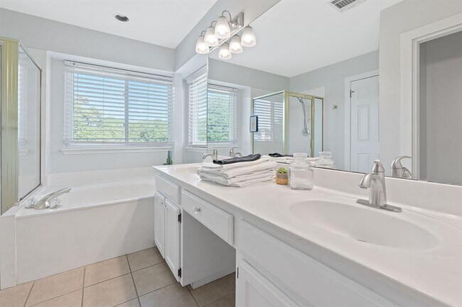 Building Photo - 7604 Vail Valley Dr
