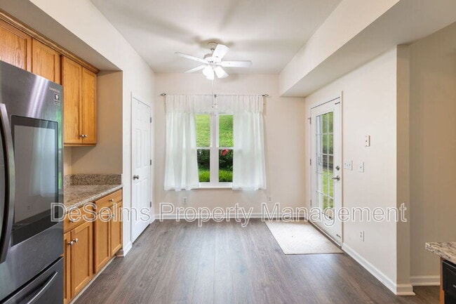 Building Photo - 1405 S Glenleigh Ct