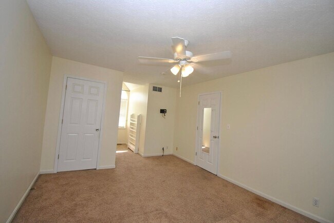 Building Photo - 5307 Silver Wing Blvd