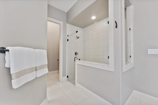Building Photo - 19 Paloma Bend Pl
