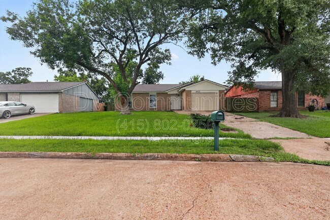 Building Photo - 14630 Edenglen Dr