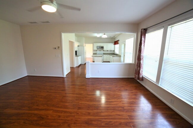 Building Photo - 8305 Grenadier Trl