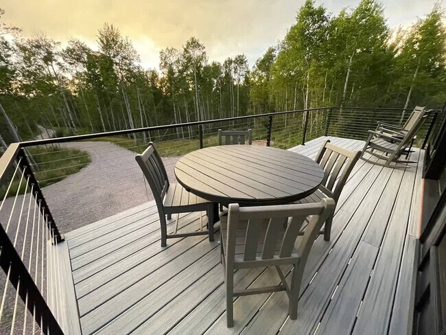 Building Photo - 6177 Ruffed Grouse Rd