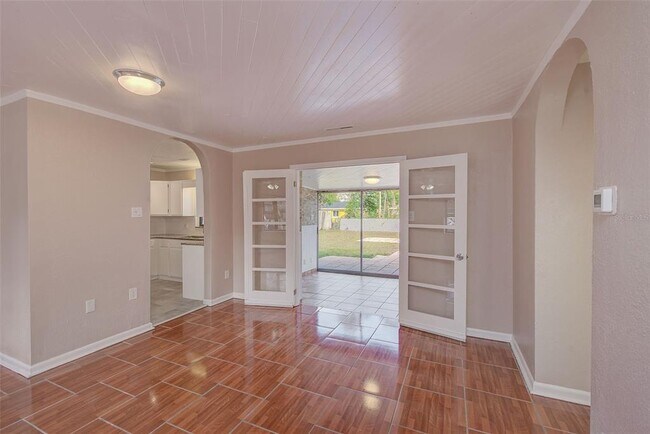 Building Photo - 1668 Cleveland St