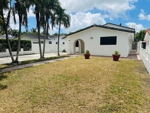 Building Photo - 11870 SW 5th St