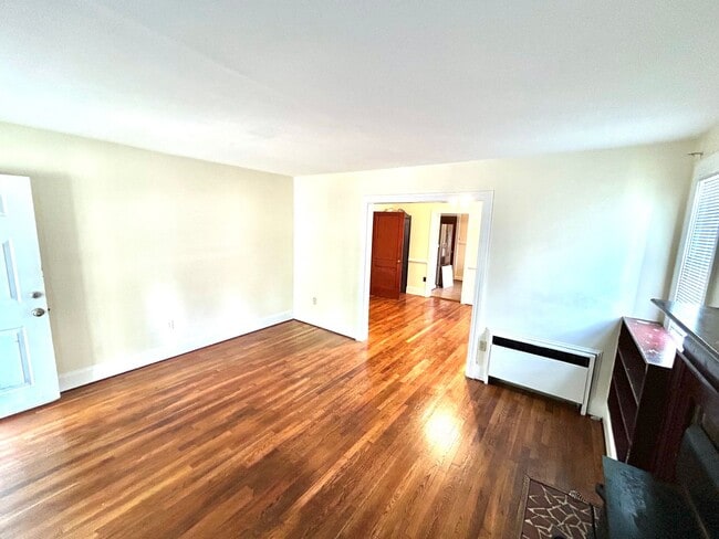 Building Photo - 2812 Groveland Ave
