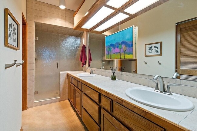 Building Photo - Executive 2BR/3BA Condo with Mountain View...