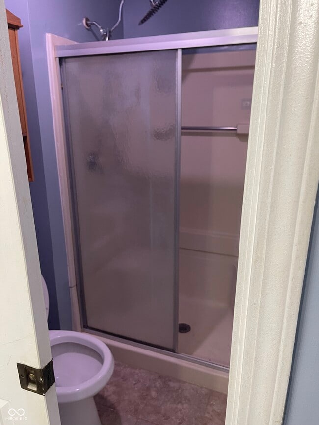 Building Photo - 6268 Glenshire Ln