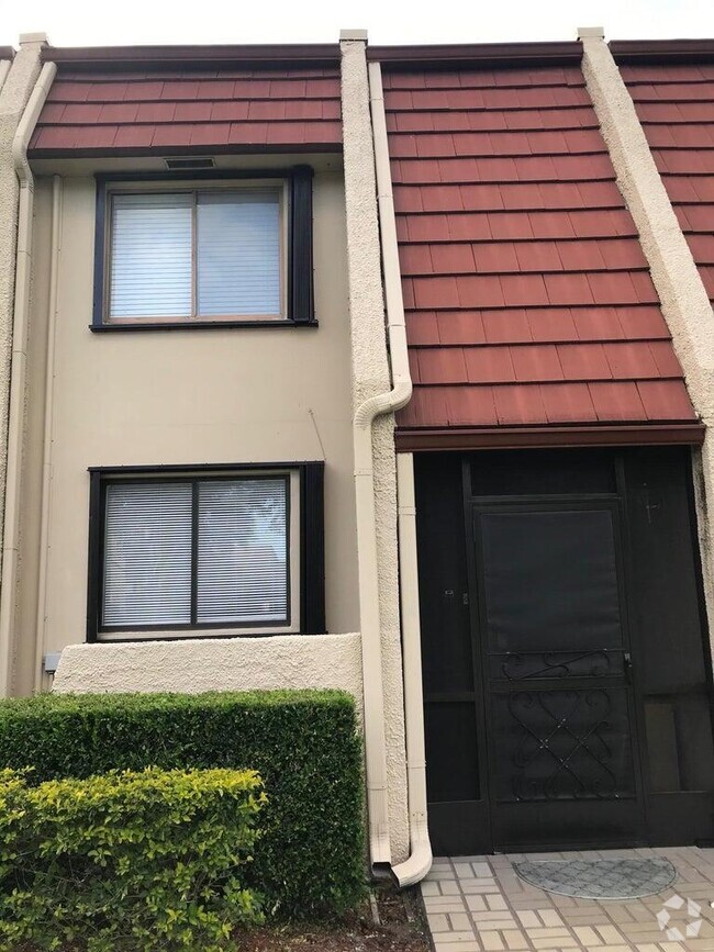 Building Photo - 4455 Luxemburg Ct