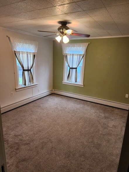 Building Photo - 120 E 9th St