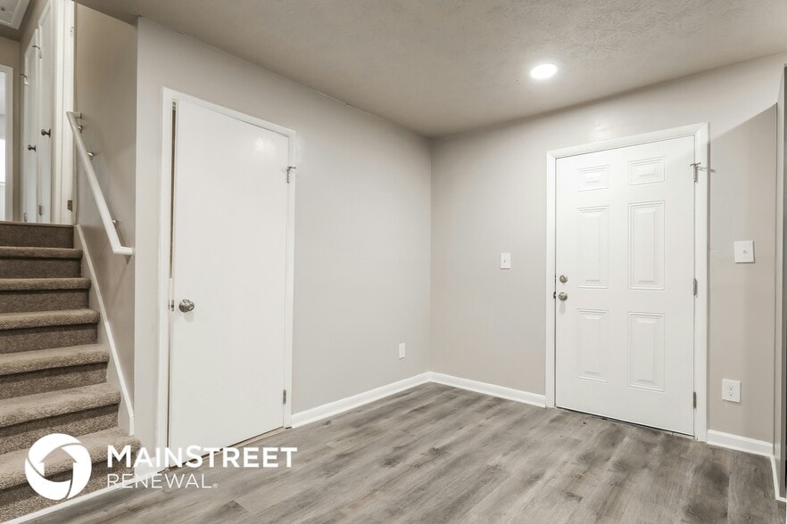 Building Photo - 8030 Kendrick Rd