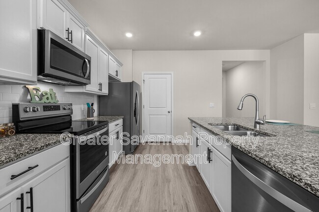 Building Photo - 84 Woodford Reserve Dr