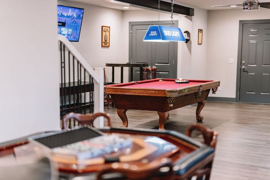 Building Photo - 2104 Almand Dr