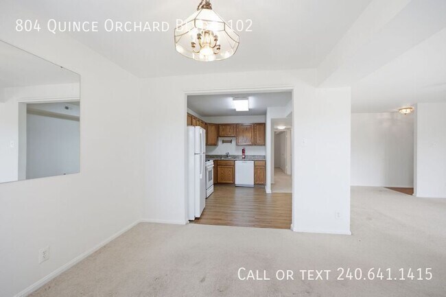 Building Photo - 804 Quince Orchard Blvd