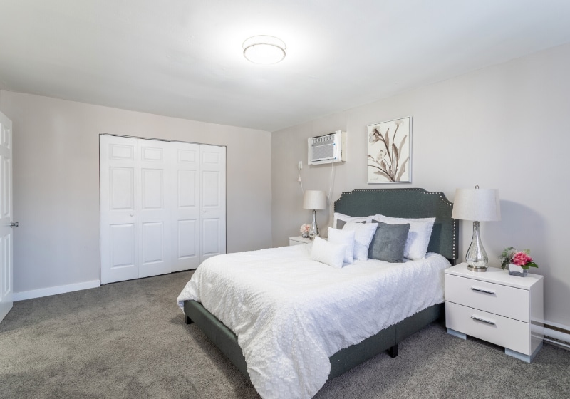 Building Photo - 311-313 N Sycamore Ave