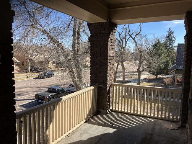 Building Photo - Spacious 1-Bedroom Apartment with Office Space Near Downtown Colorado Springs!