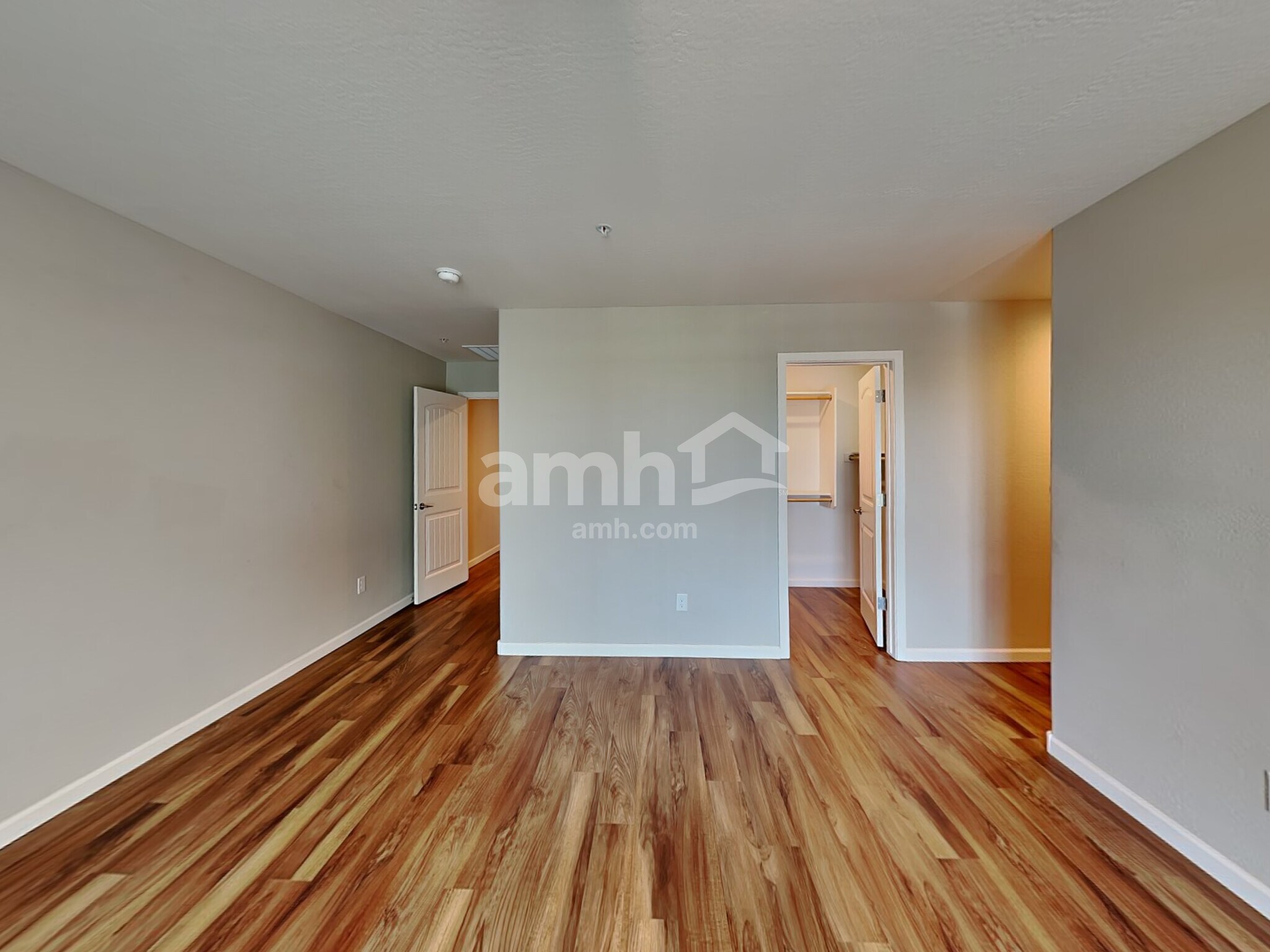 Building Photo - 20744 W Thomas Rd