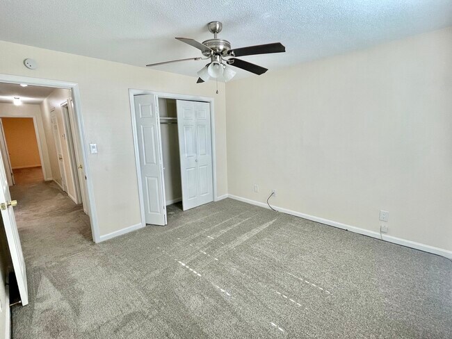 Building Photo - 218 Austinville Rd SW