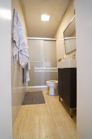 Building Photo - 1203 Beacon St