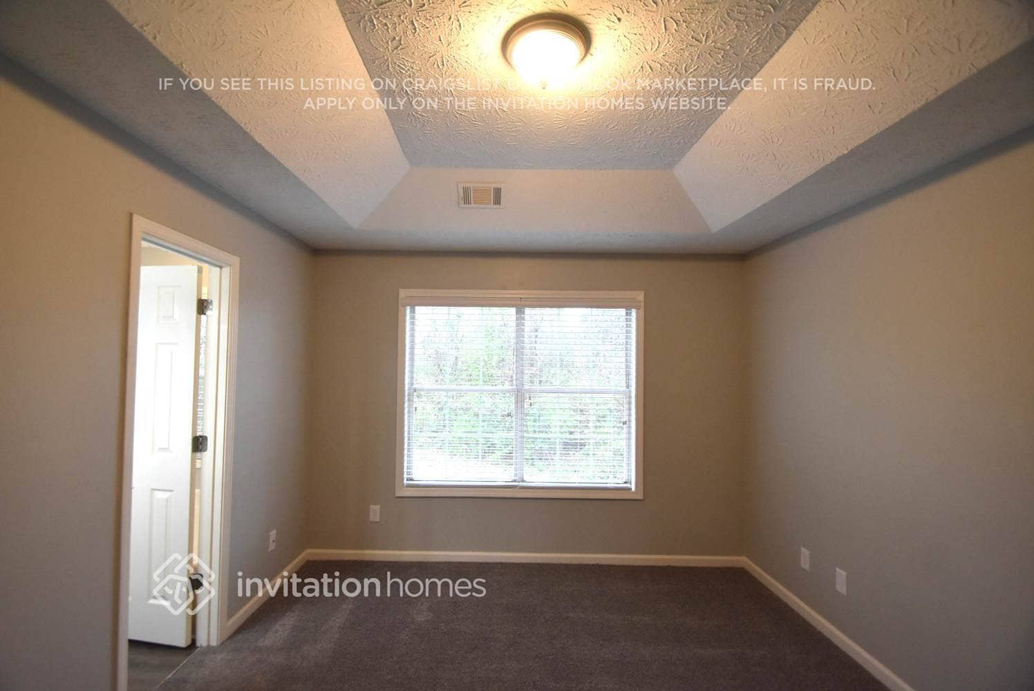 Building Photo - 227 River Birch Dr