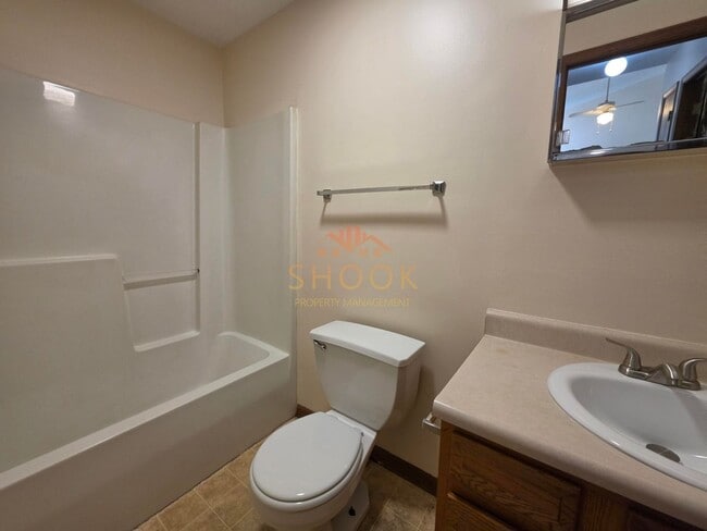 Building Photo - 2817/2819 Plaza Ln