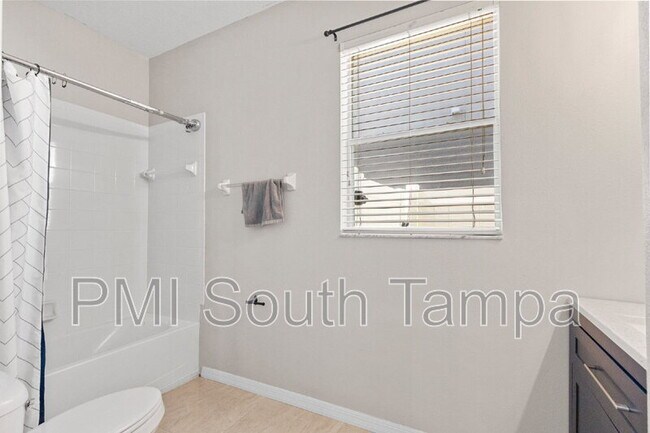 Building Photo - 11403 Holmbridge Ln