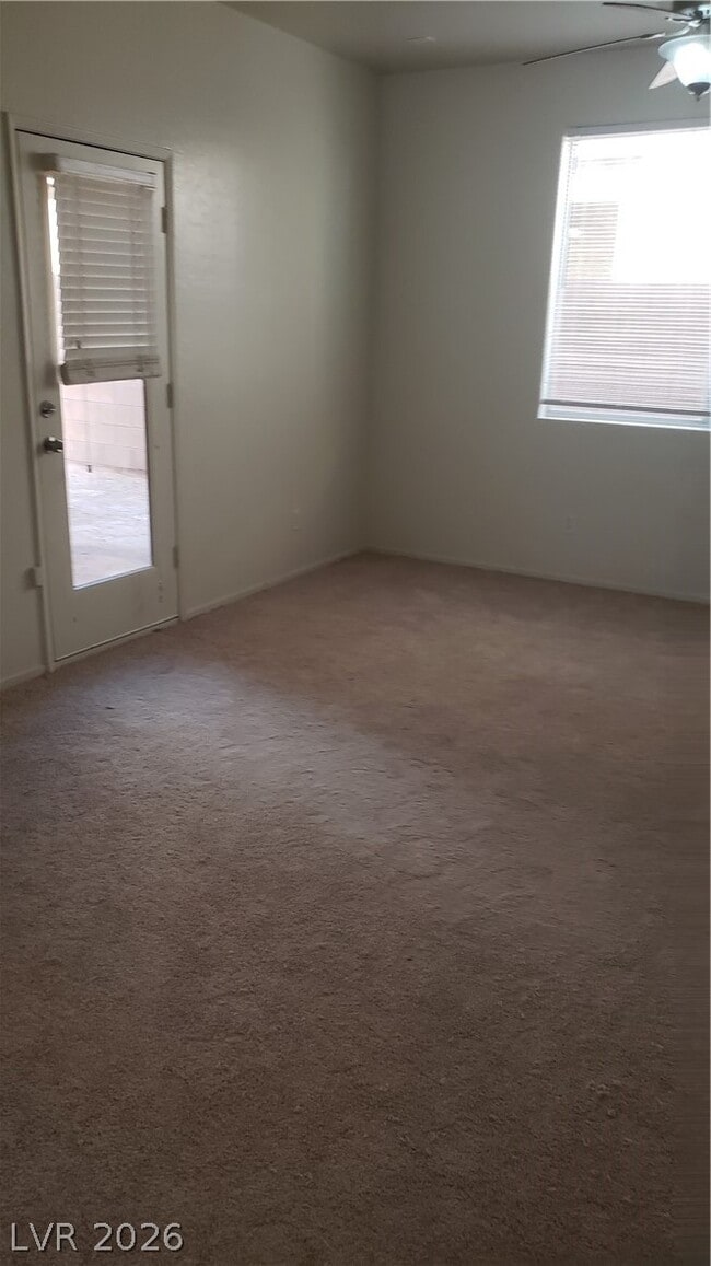 Building Photo - 7510 Perla Del Mar Ave