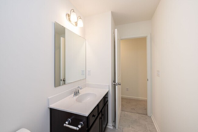 Building Photo - 4 Bedroom Home Piedmont School District - ...