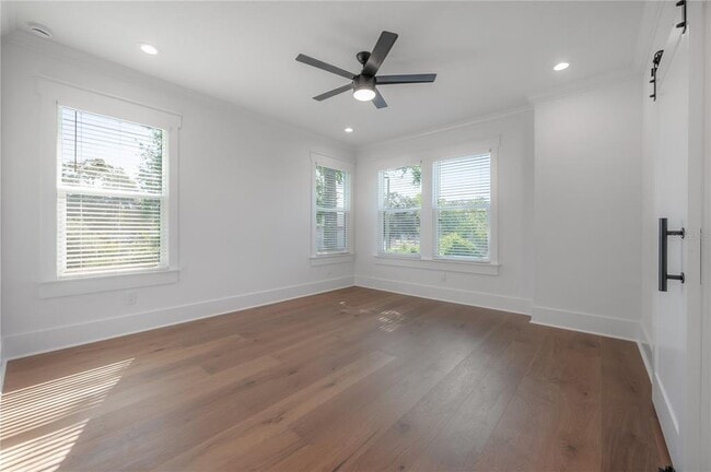 Building Photo - 807 E Ida St