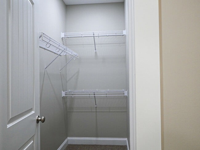 Building Photo - 1364 Summer Cir SW