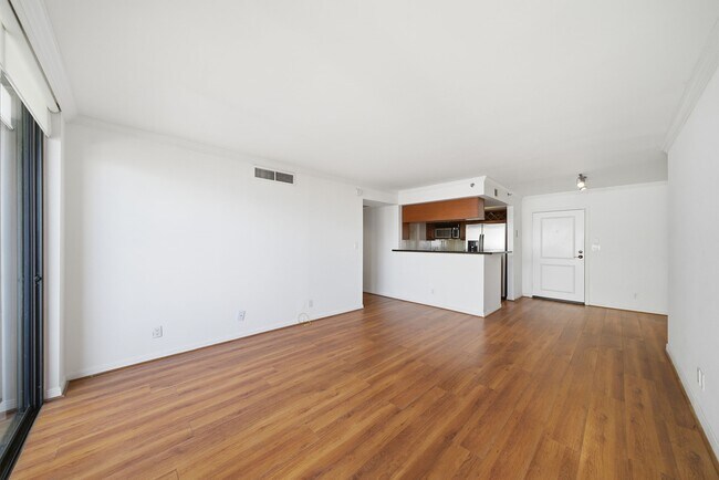 Building Photo - 3525 Sage Rd