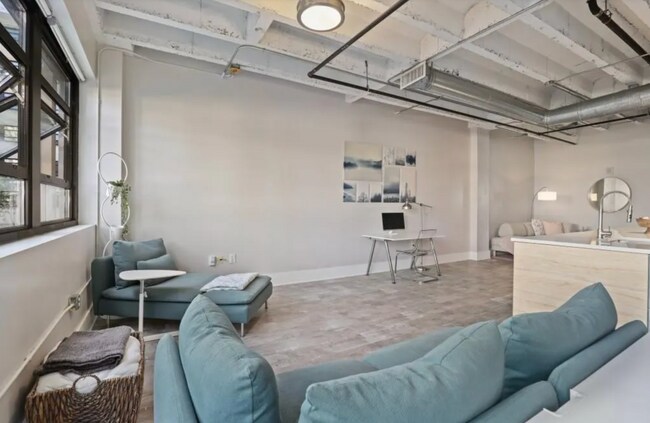 Building Photo - 878 Peachtree St NE