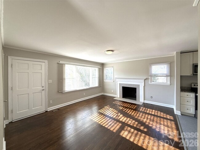 Building Photo - 4152 Blenhein Rd