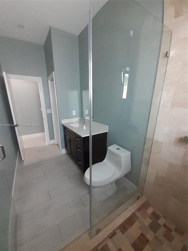 Building Photo - 23 Jenny Ln