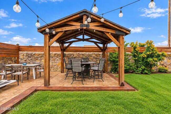 Building Photo - 14525 Juan Diego Dr