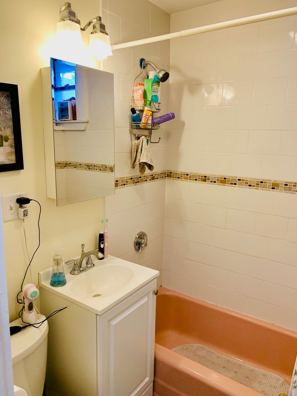 Building Photo - 11 Gorham St