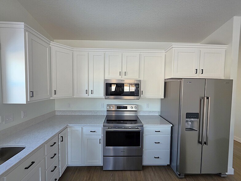 Building Photo - 1227 Wisteria Ln