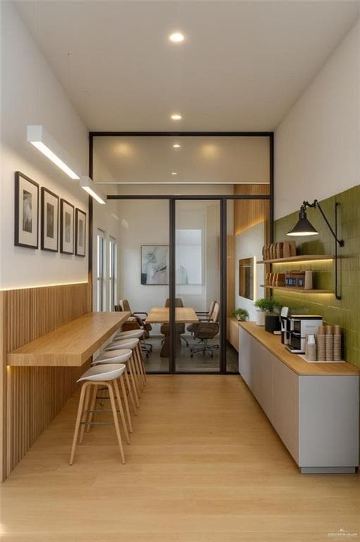 Building Photo - 23 Tyler Ave