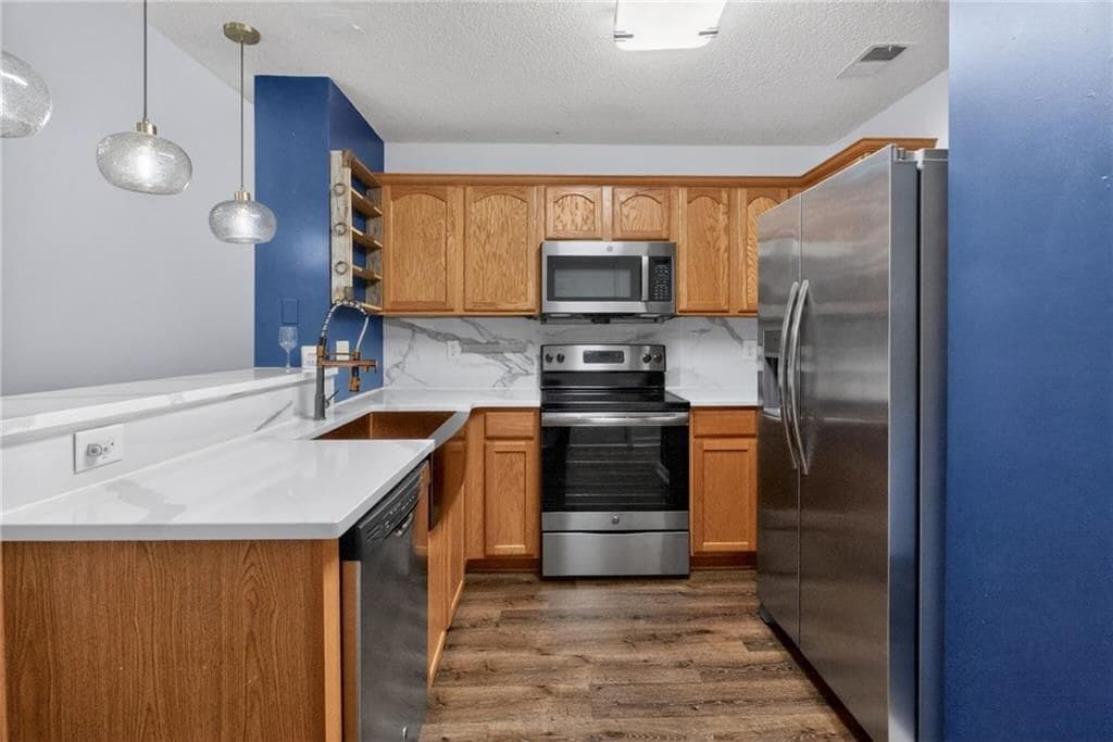 Building Photo - 304 Fox Overlook