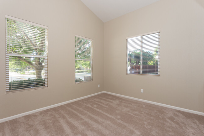 Building Photo - This is a gorgeous home, make it yours!