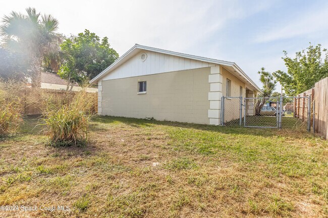 Building Photo - 2550 Via Veneto Ct