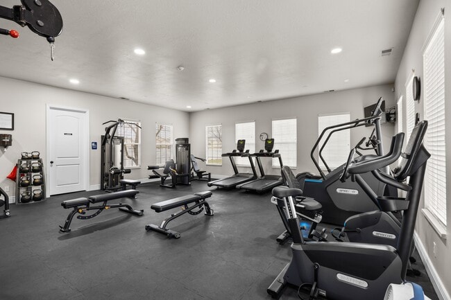 Building Photo - 452 N Kent Ln