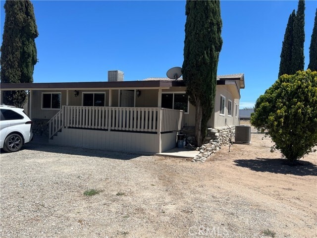 Building Photo - 13375 Larch St