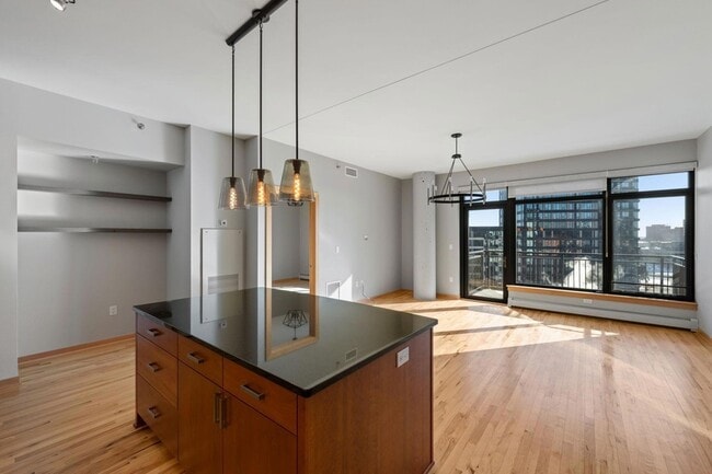 Building Photo - 1120 S 2nd St