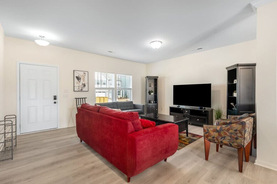 Building Photo - 3107 Highlander Pt