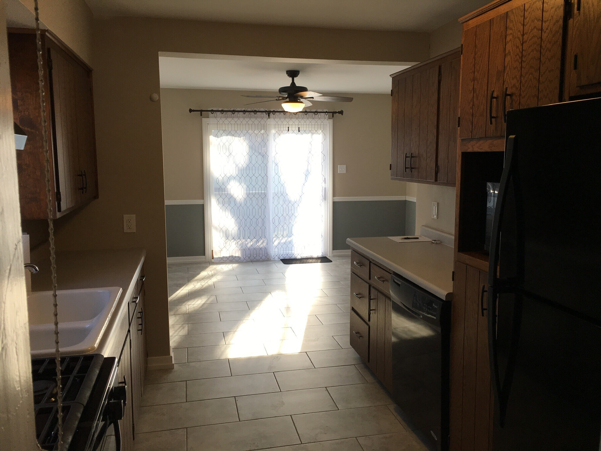 Kitchen - 6717 Huron Ave