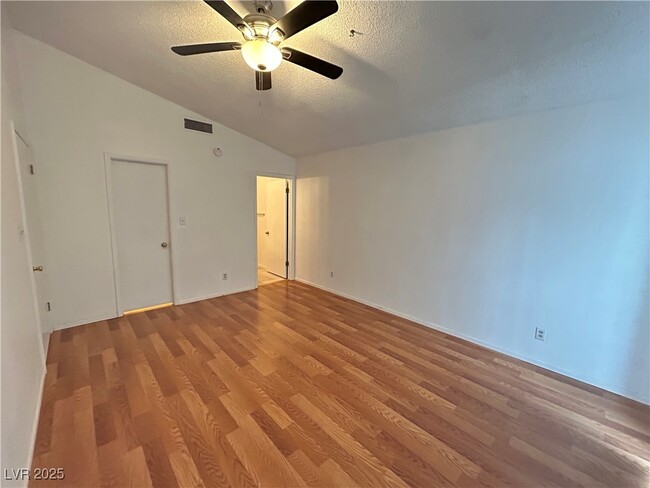 Building Photo - 8429 Dunphy Ct