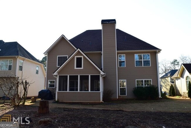 Building Photo - 45 Greenview Dr