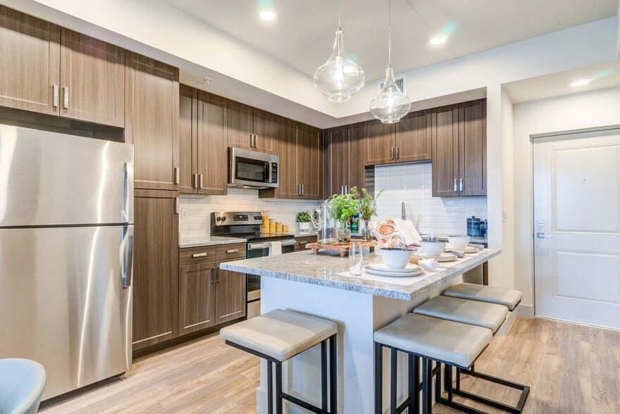 Primary Photo - VIVE Apartments - Fort Myers, FL